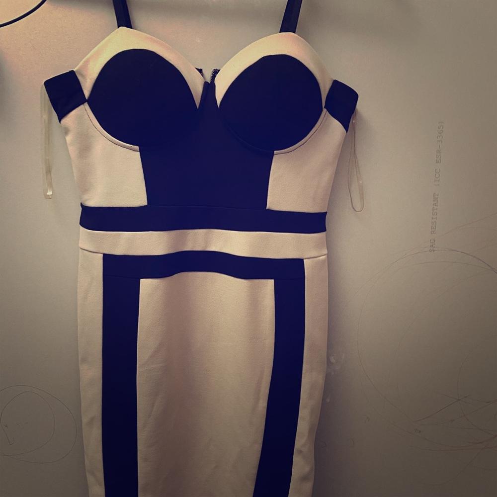 Elegant dress worn once for wedding